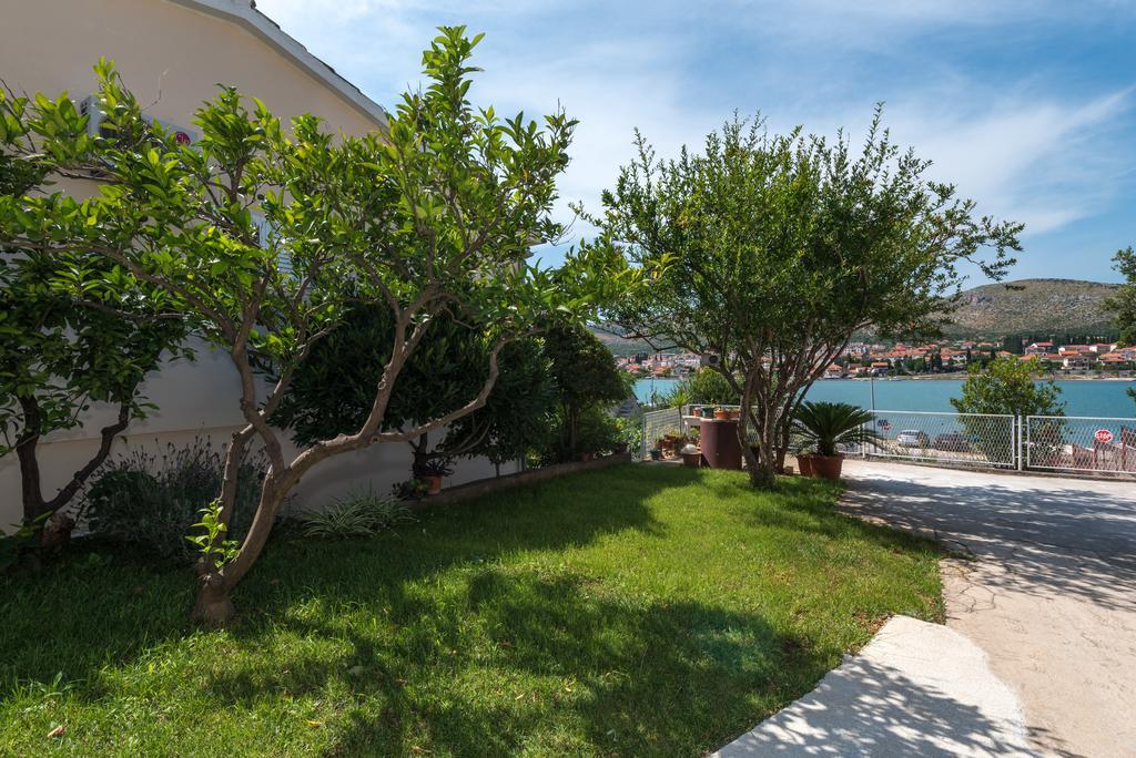 Apartments Coce Trogir Exterior foto